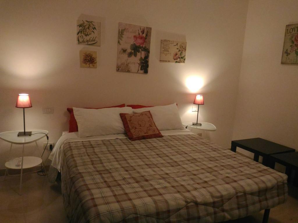Domus Taranto Unica Sede Hotell Rum bild