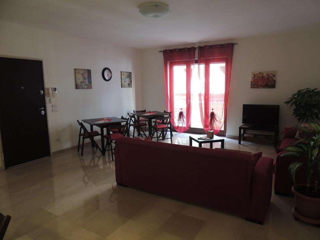 Domus Taranto Unica Sede Hotell Exteriör bild