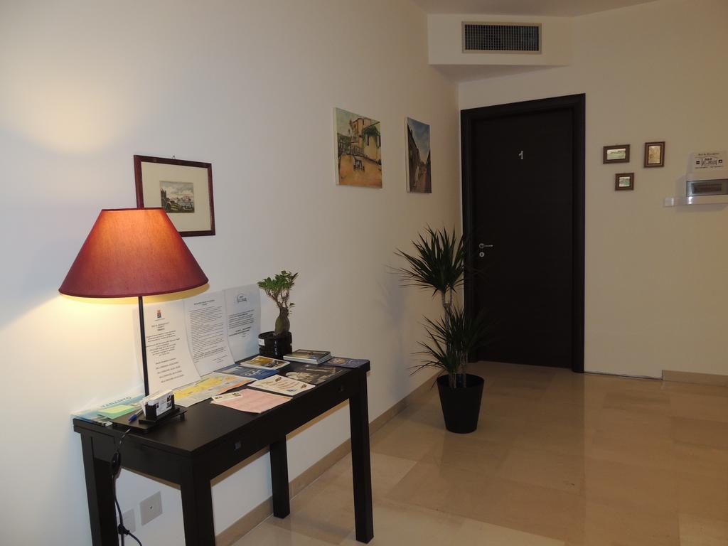 Domus Taranto Unica Sede Hotell Exteriör bild
