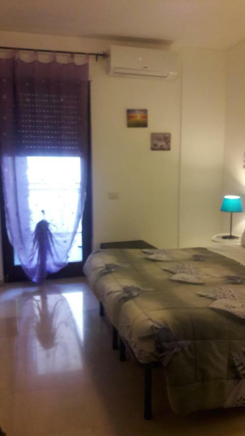 Domus Taranto Unica Sede Hotell Exteriör bild